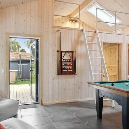 Gorgeous In With Sauna בית נופש